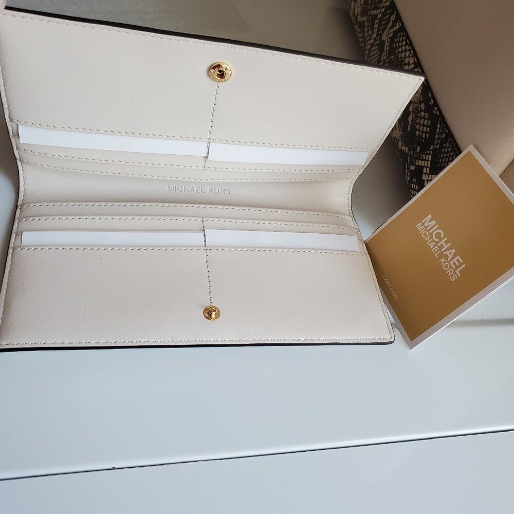 Michael Kors Reed belted tote and wallet set - Picture 7 of 8